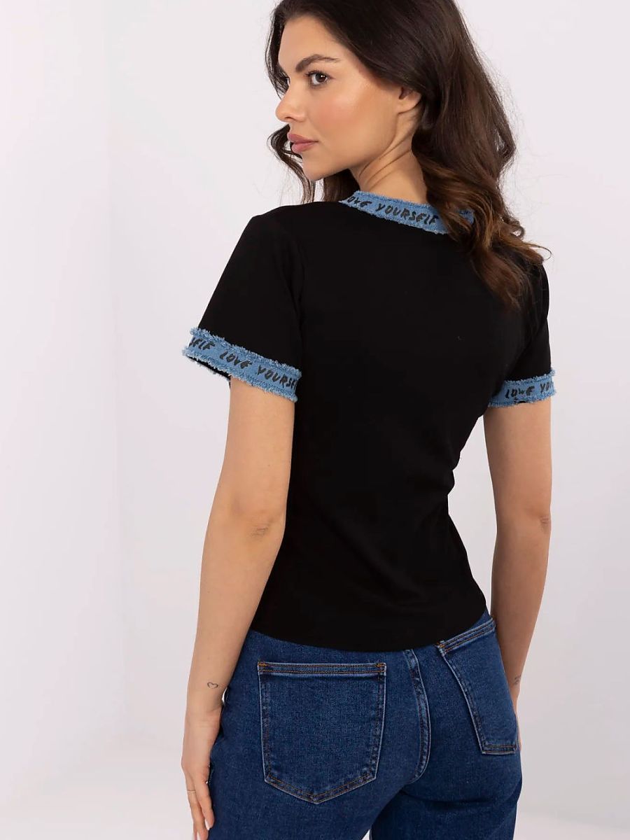 A fitted women's blouse in a casual style -2